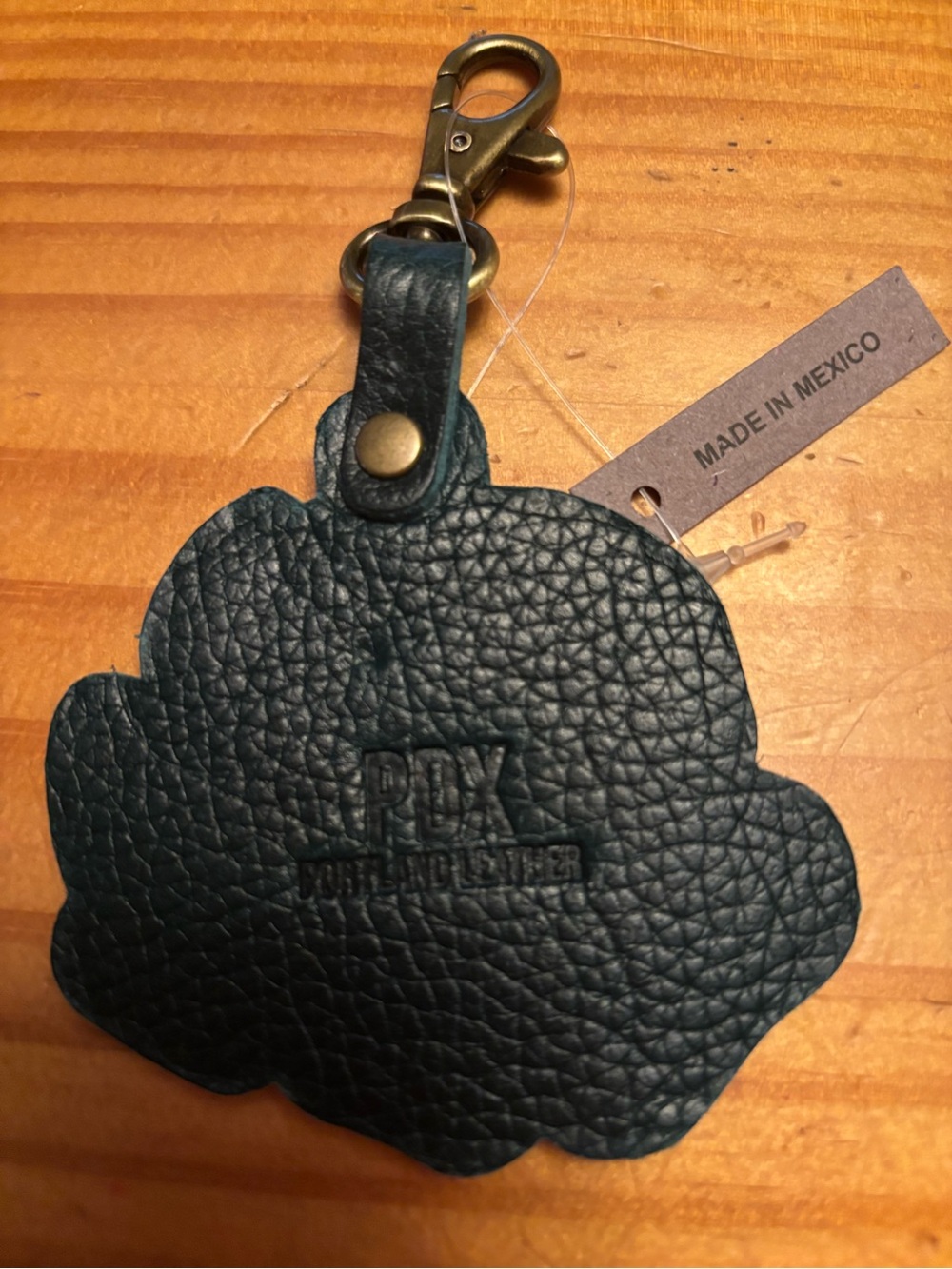 Portland Leather Fuchsia Rose Bag Charm - NEW - Picture 2 of 2